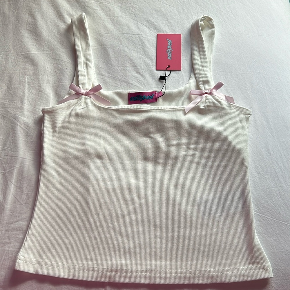 EDIKTED BRAND NEW TOP NEVER WORN